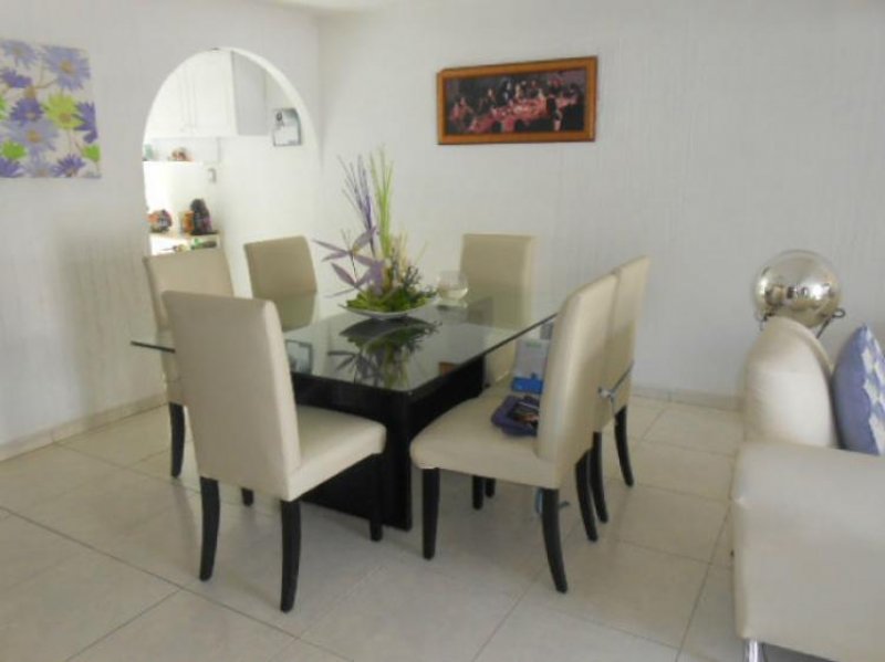 Foto Casa en Venta en Villa de las Flores, , Mexico - $ 1.600.000 - CAV173136 - BienesOnLine