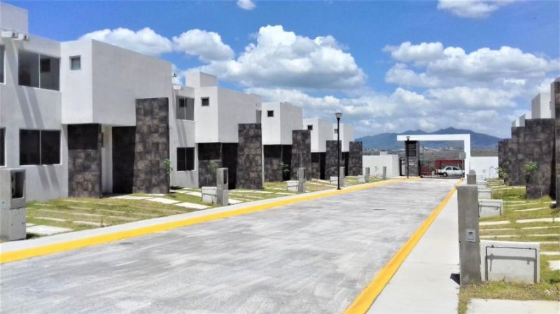 Foto Casa en Venta en circuito del sur, Lomas de Guadalupe, Mexico - $ 1.340.000 - CAV287135 - BienesOnLine