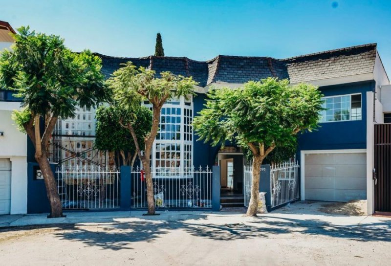 Casa en Venta en Lomas de Agua Caliente Tijuana, Baja California