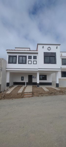 Casa en Venta en residencial riviera Tijuana, Baja California