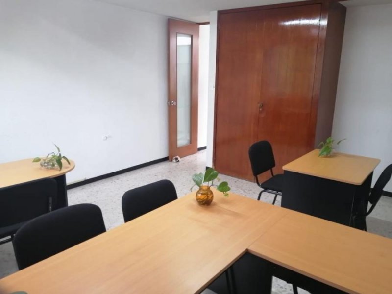 Foto Oficina en Renta en BOSQUES CAMELINAS, MORELIA, Michoacan de Ocampo - $ 5.400 - OFR301896 - BienesOnLine