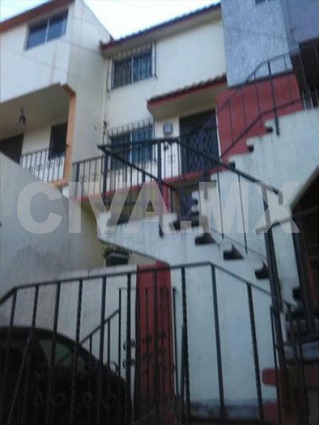 Foto Casa en Venta en CUMBRES DEL VALLE, Tlalnepantla, Mexico - $ 1.250.000 - CAV146574 - BienesOnLine