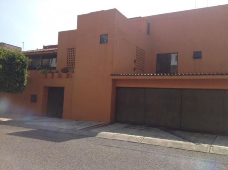 Foto Casa en Venta en Hacienda de las Palmas, Huixquilucan de Degollado, Mexico - $ 11.800.000 - CAV140992 - BienesOnLine