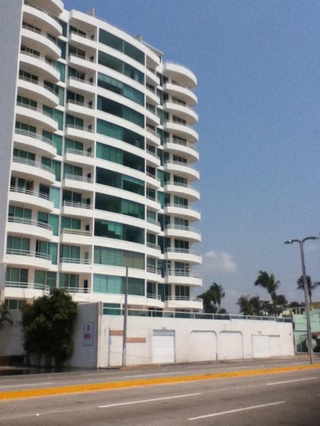 Foto Departamento en Venta en Gardenias, Boca del Río, Veracruz - $ 3.500.000 - DEV40599 - BienesOnLine