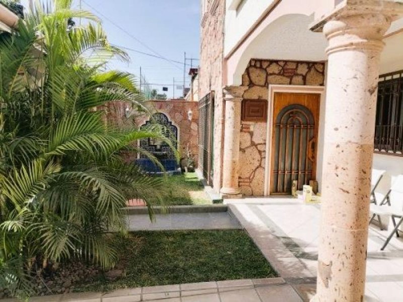 Foto Casa en Venta en CHAPALITA, Guadalajara, Jalisco - $ 5.600.000 - CAV314824 - BienesOnLine