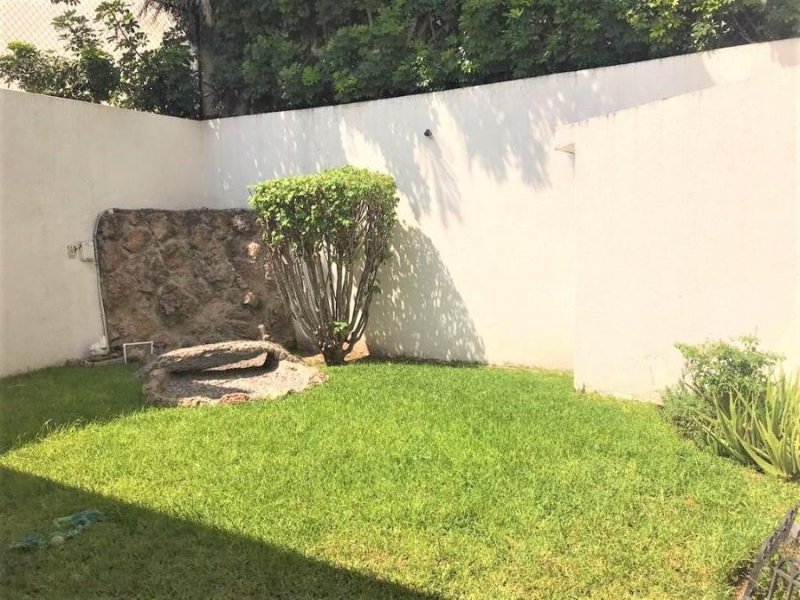 Foto Casa en Venta en JARDINES DE GUADALUPE, Zapopan, Jalisco - $ 7.500.000 - CAV325119 - BienesOnLine