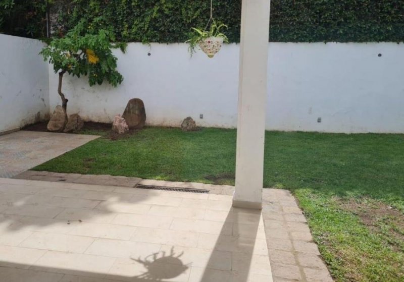 Foto Casa en Venta en VALLE REAL, Zapopan, Jalisco - $ 12.100.000 - CAV324294 - BienesOnLine