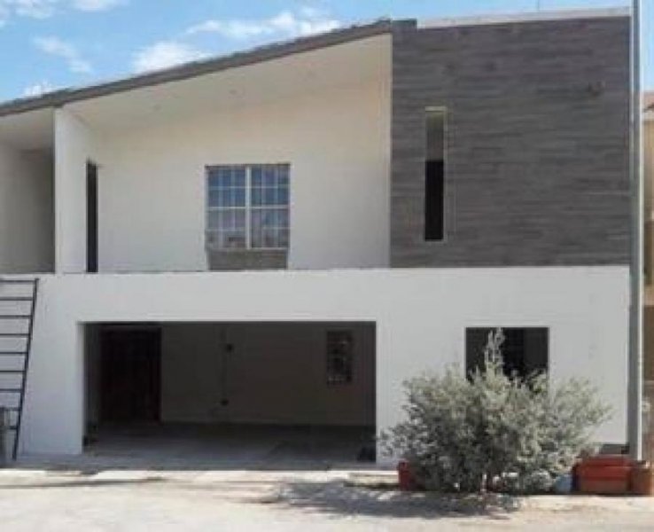 Foto Casa en Venta en Calzada del sol, Juárez, Chihuahua - $ 4.500.000 - CAV269521 - BienesOnLine