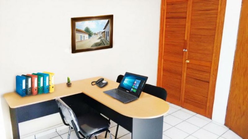 Foto Oficina en Renta en LA ESTANCIA, Zapopan, Jalisco - $ 3.000 - OFR185508 - BienesOnLine