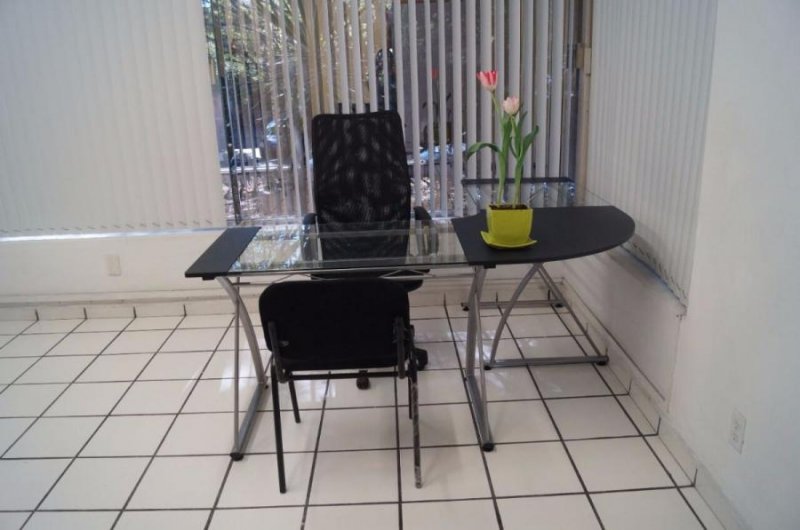 Foto Oficina en Renta en ARCOS VALLARTA, Guadalajara, Jalisco - $ 6.000 - OFR242919 - BienesOnLine