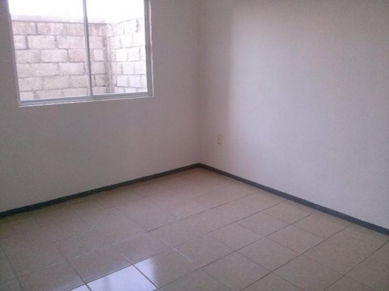 Foto Casa en Venta en Fraccionamiento Los Volcanes, Colima, Colima - $ 315.000 - CAV100404 - BienesOnLine