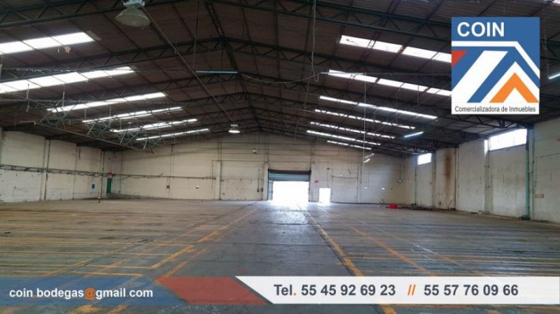 BODEGA EN RENTA TECAMAC 3,450M2 