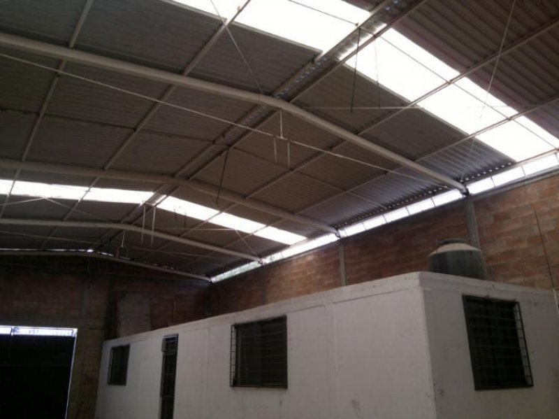 Foto Bodega en Renta en Colonia Satélite, SLP, San Luis Potosí, San Luis Potosi - BOR325749 - BienesOnLine