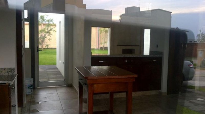 Foto Casa en Venta en Jardines de Altozano, Morelia, Michoacan de Ocampo - $ 3.900.000 - CAV193335 - BienesOnLine