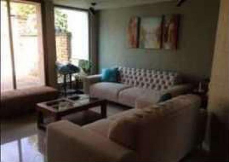 Foto Casa en Venta en Las Arboledas, Atizapan de Zaragoza, Mexico - $ 4.800.000 - CAV180568 - BienesOnLine