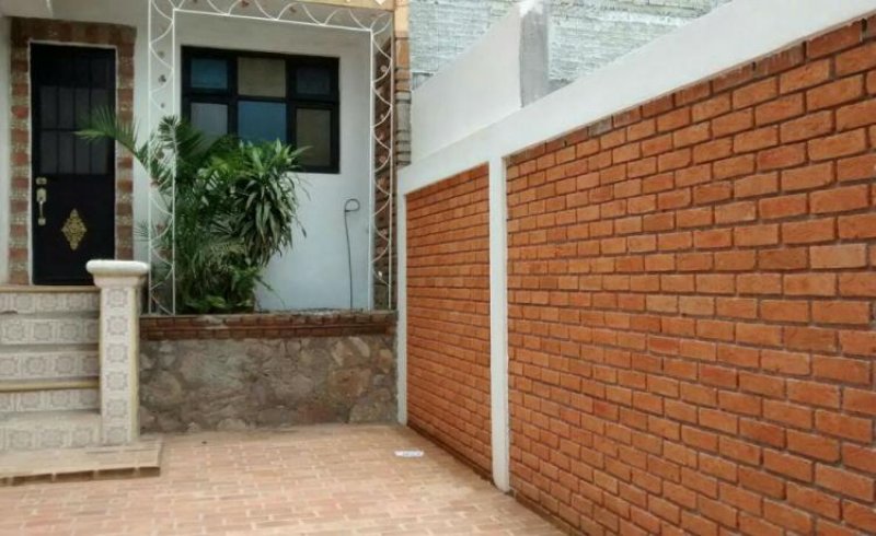 Foto Casa en Venta en Rector Díaz Rubio, Morelia, Michoacan de Ocampo - $ 790.000 - CAV181061 - BienesOnLine