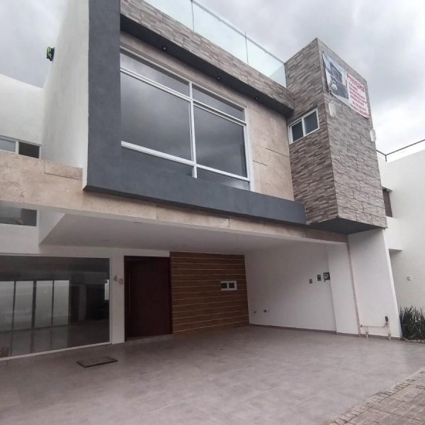 Foto Casa en Venta en LOMAS DE ANGELOPOLIS, LOMAS DE ANGELOPOLIS, Puebla - $ 3.550.000 - CAV329281 - BienesOnLine