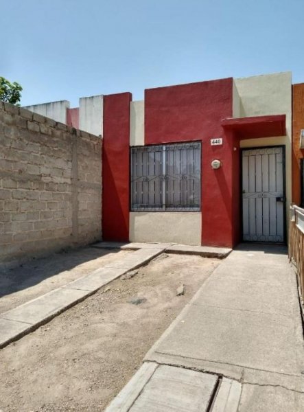 Foto Casa en Venta en Chulavista, Tlajomulco de Zúñiga, Jalisco - $ 650.000 - CAV352461 - BienesOnLine