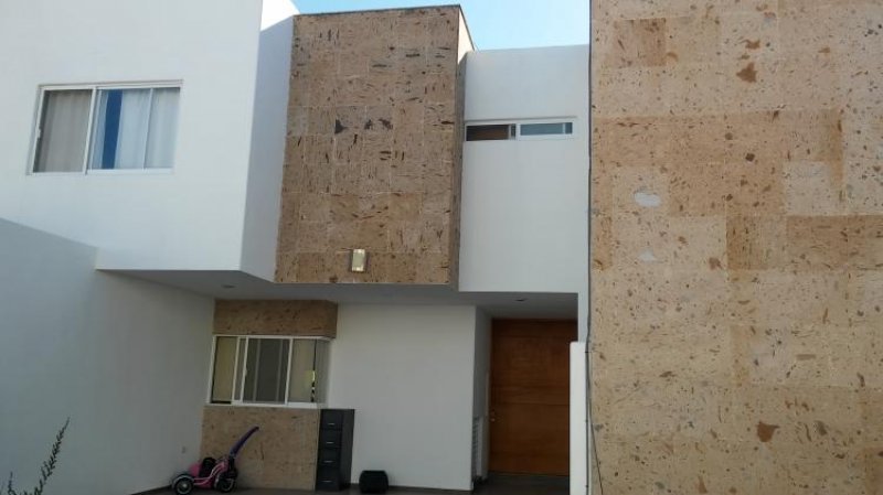 Foto Casa en Venta en LA QUERENCIA, Jesús María, Aguascalientes - $ 2.150.000 - CAV216617 - BienesOnLine