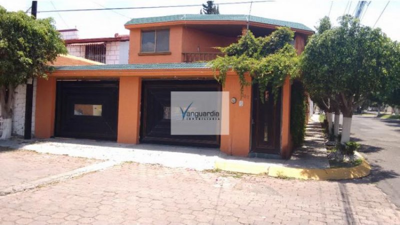 Foto Casa en Venta en COLINAS DEL CIMATARIO, Santiago de Querétaro, Queretaro Arteaga - $ 4.250.000 - CAV140397 - BienesOnLine