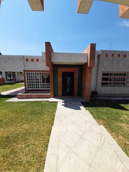 Foto Casa en Venta en Vergeles De Oaxtepec, Oaxtepec, Morelos - $ 3.650.000 - CAV324702 - BienesOnLine