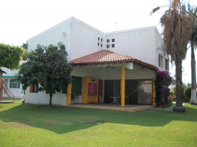 Foto Casa en Venta en Lomas de Cocoyoc, Atlatlahucan, Morelos - $ 3.300.000 - CAV117554 - BienesOnLine