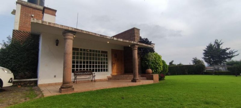 Casa en Venta en San Gabriel Ixtla Valle de Bravo, Mexico