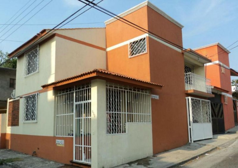 Foto Casa en Venta en Revolucion, Boca del Río, Veracruz - $ 1.375.000 - CAV200689 - BienesOnLine