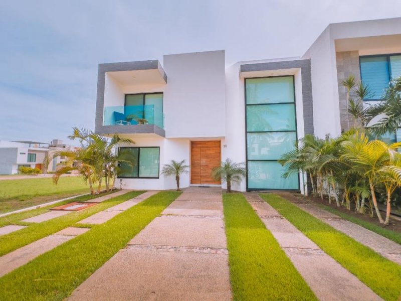 Casa de Lujo En Bahia de Banderas, Nayarit - Inmueble Con Posesión