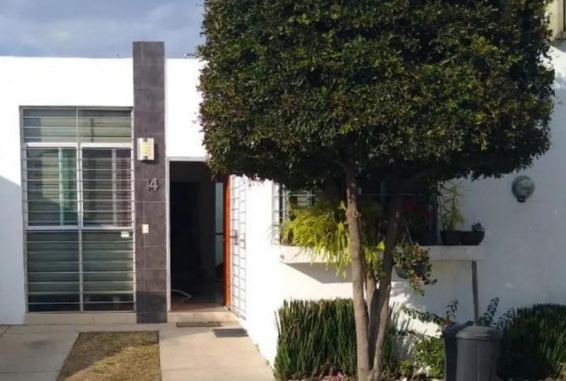 Casa en Venta en Parques Colón Tlaquepaque, Jalisco