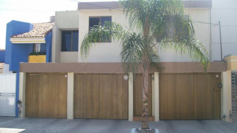 Foto Casa en Venta en JOAQUIN AARON, Zapopan, Jalisco - $ 1.150.000 - CAV81407 - BienesOnLine