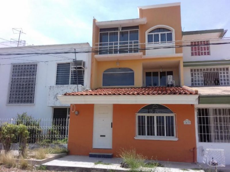 Foto Casa en Venta en El Mirador, Tuxtla Gutiérrez, Chiapas - $ 2.500.000 - CAV183488 - BienesOnLine