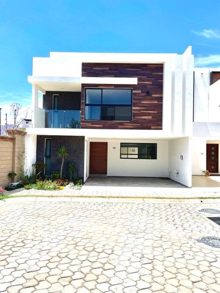 Casa en Venta en Lomas de Angelópolis Santa Clara Ocoyucan, Puebla