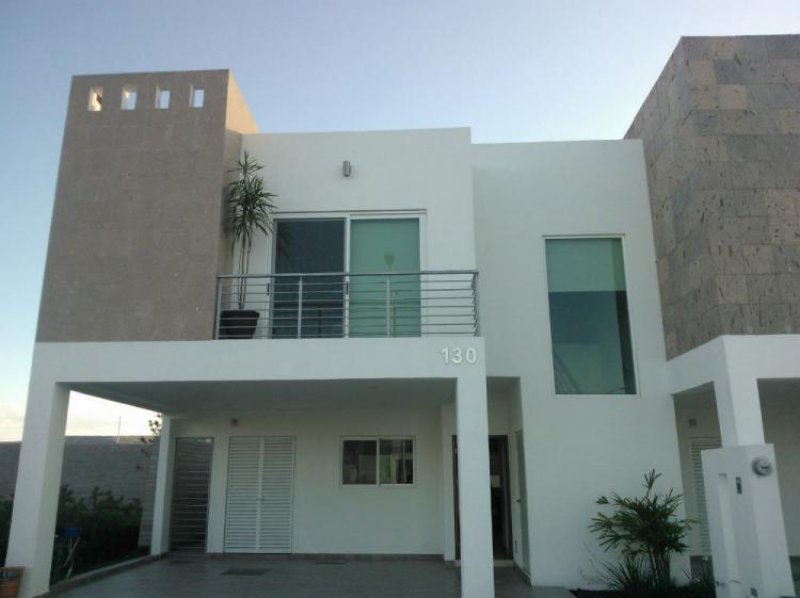 Foto Casa en Venta en Las calzadas, Victoria de Durango, Durango - $ 1.820.000 - CAV144750 - BienesOnLine