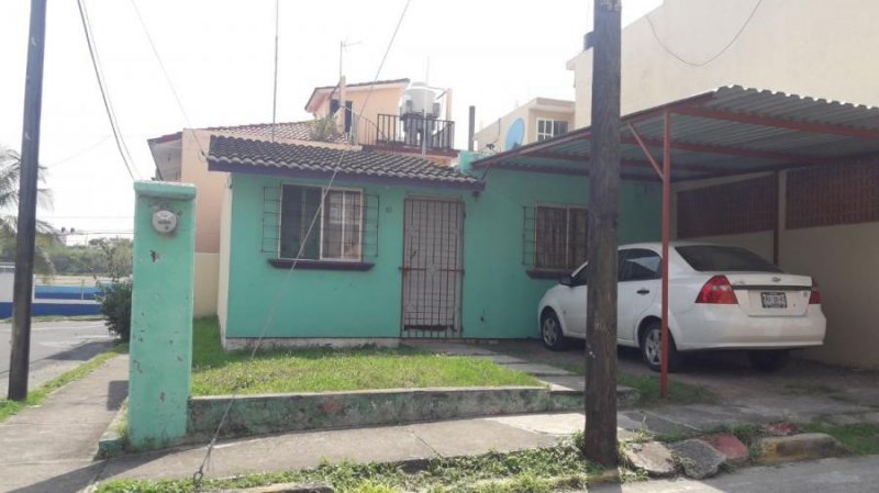 Foto Casa en Venta en LAS HORTALIZAS, VERACRUZ, Veracruz - $ 760.000 - CAV264084 - BienesOnLine