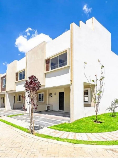 Casa en Venta en Lomas de Angelópolis Santa Clara Ocoyucan, Puebla