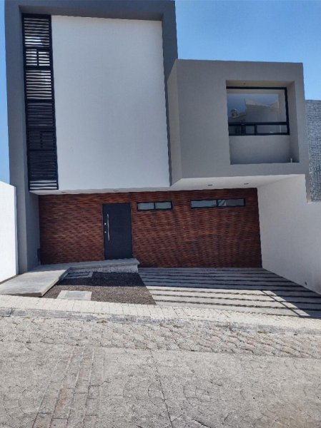 Foto Casa en Venta en Milenio, Santiago de Querétaro, Queretaro Arteaga - $ 4.700.000 - CAV322777 - BienesOnLine