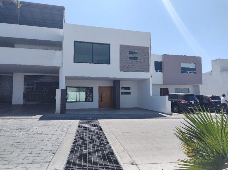 Foto Casa en Venta en Milenio, Santiago de Querétaro, Queretaro Arteaga - $ 5.180.000 - CAV322838 - BienesOnLine