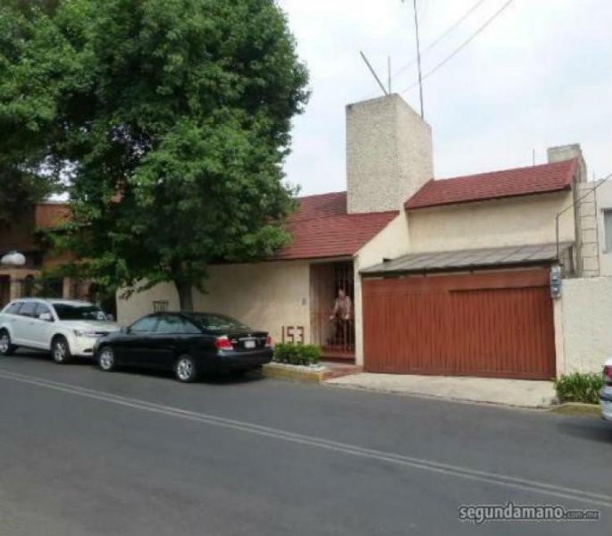 Foto Casa en Venta en Lomas de Guadaluoe, Alvaro Obregón, Distrito Federal - $ 4.950.000 - CAV102542 - BienesOnLine