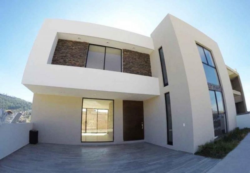 Foto Casa en Venta en Tres Marías, Morelia, Michoacan de Ocampo - $ 4.390.000 - CAV269603 - BienesOnLine