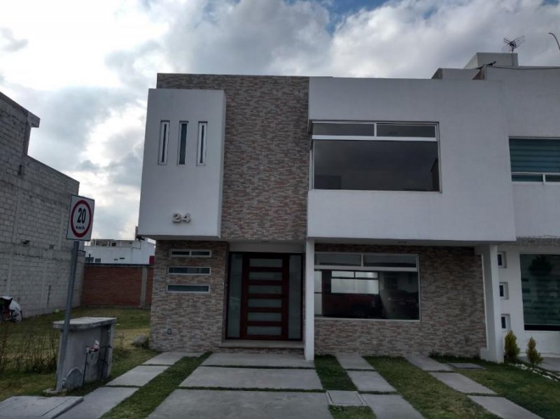 Casa en Venta en FUENTES DE SAN JOSE TOLUCA, Mexico