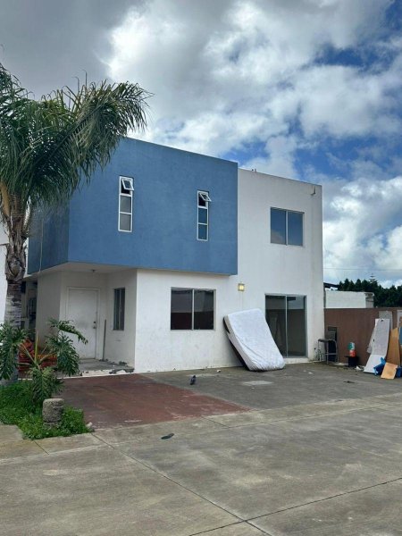 Casa en Venta en JARDIN HERRERA Tijuana, Baja California