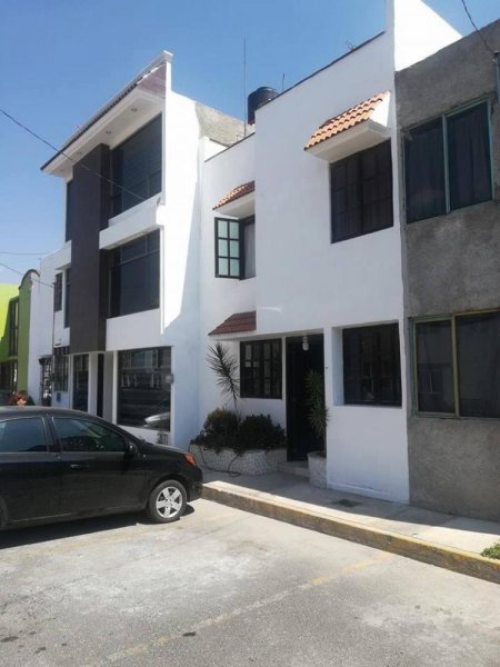 Foto Casa en Venta en Xolache ll, Texcoco de Mora, Mexico - $ 1.950.000 - CAV225090 - BienesOnLine