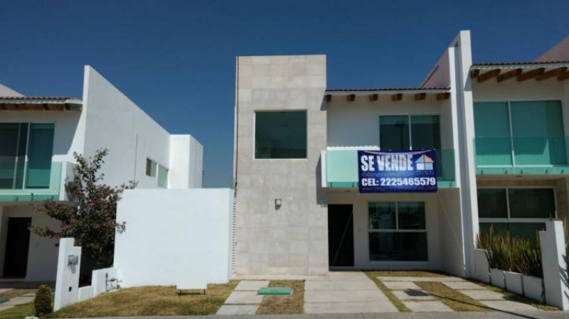 Foto Casa en Venta en Lomas de Angelopolis, San Andrés Cholula, Puebla - $ 3.200.000 - CAV199865 - BienesOnLine