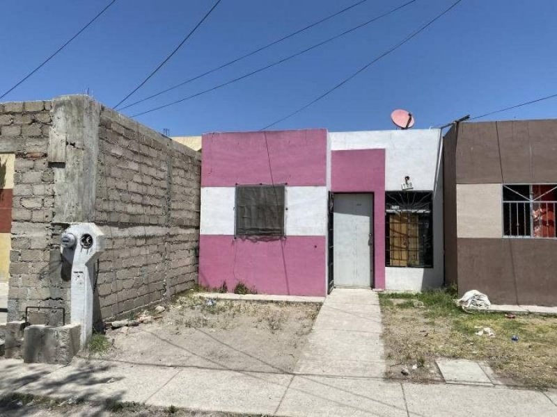 Casa en Venta en GEOVILLAS LA ABOLADA Tlajomulco de Zúñiga, Jalisco