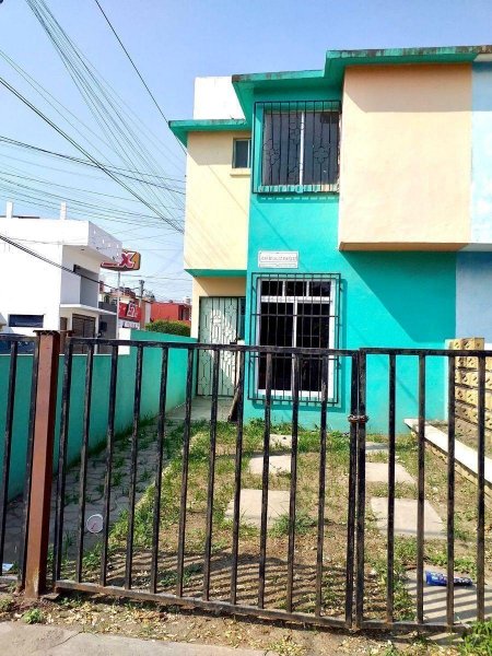 Foto Casa en Venta en El Coyol, Veracruz, Veracruz - $ 800.000 - CAV341378 - BienesOnLine