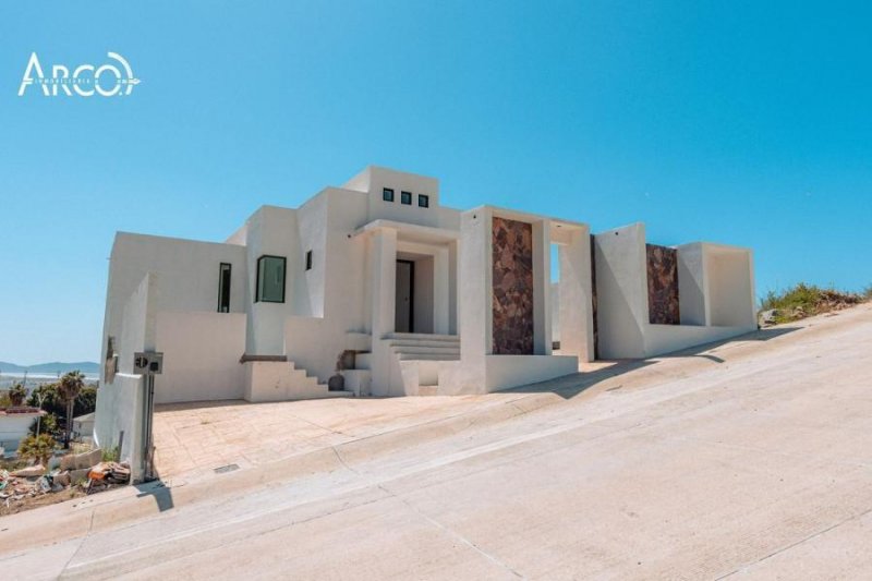 Casa en Venta en  Ensenada, Baja California