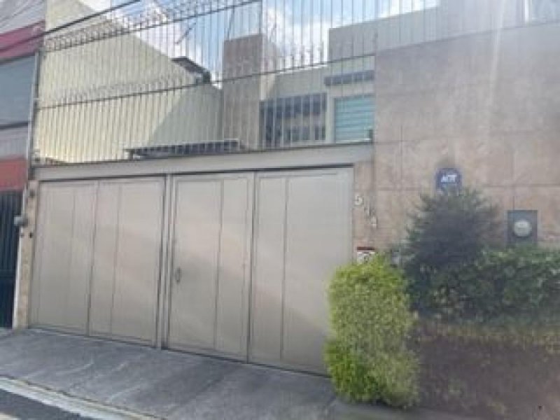 Casa en Venta en Militar Marte Iztacalco, Distrito Federal