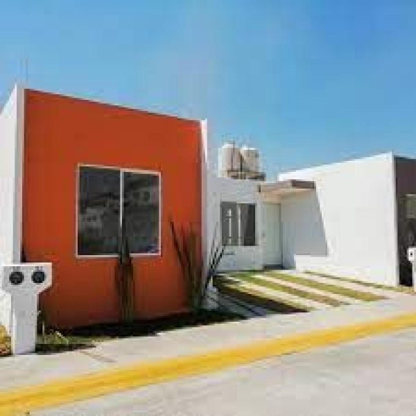 Foto Casa en Venta en Jardines de Villa hermosa, Lagos de Moreno, Jalisco - $ 750.000 - CAV348079 - BienesOnLine