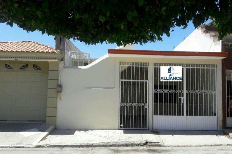 Foto Casa en Venta en Colonia Jacarandas, Mazatlán, Sinaloa - $ 950.000 - CAV206269 - BienesOnLine